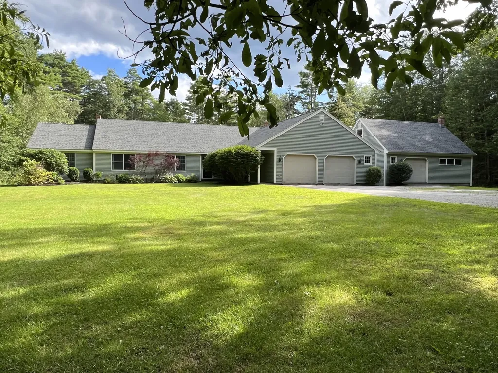39 Feldspar Drive Brunswick ME 04011