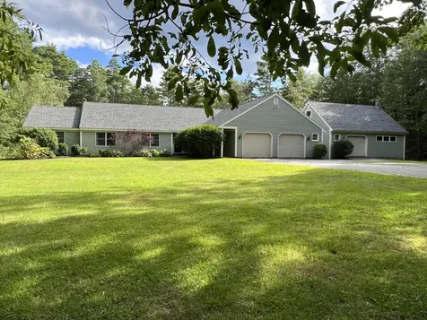 39 Feldspar Drive Brunswick ME 04011