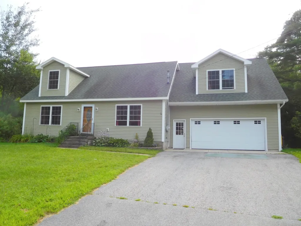101 Mcnamara Street Lewiston ME 04240