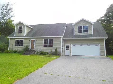 101 Mcnamara Street Lewiston ME 04240