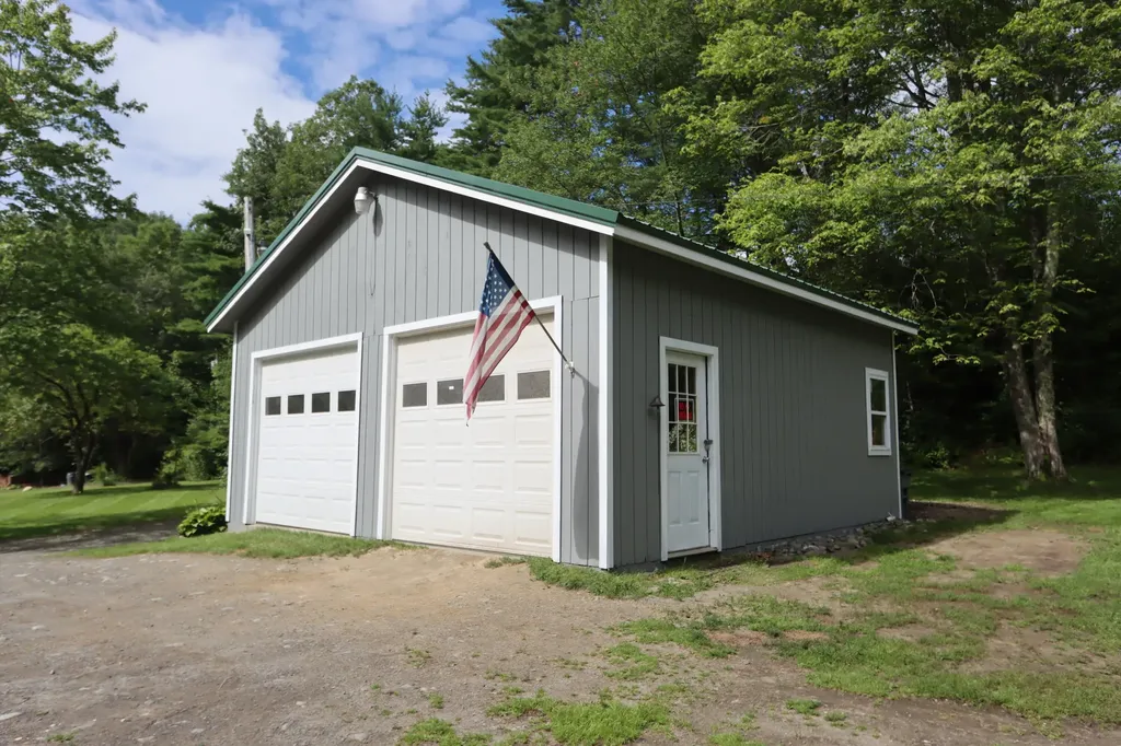 12 Hutchins Road Fairfield ME 04937