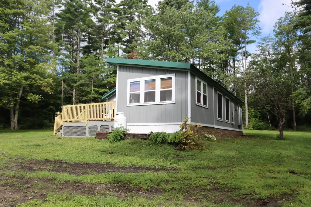 12 Hutchins Road Fairfield ME 04937