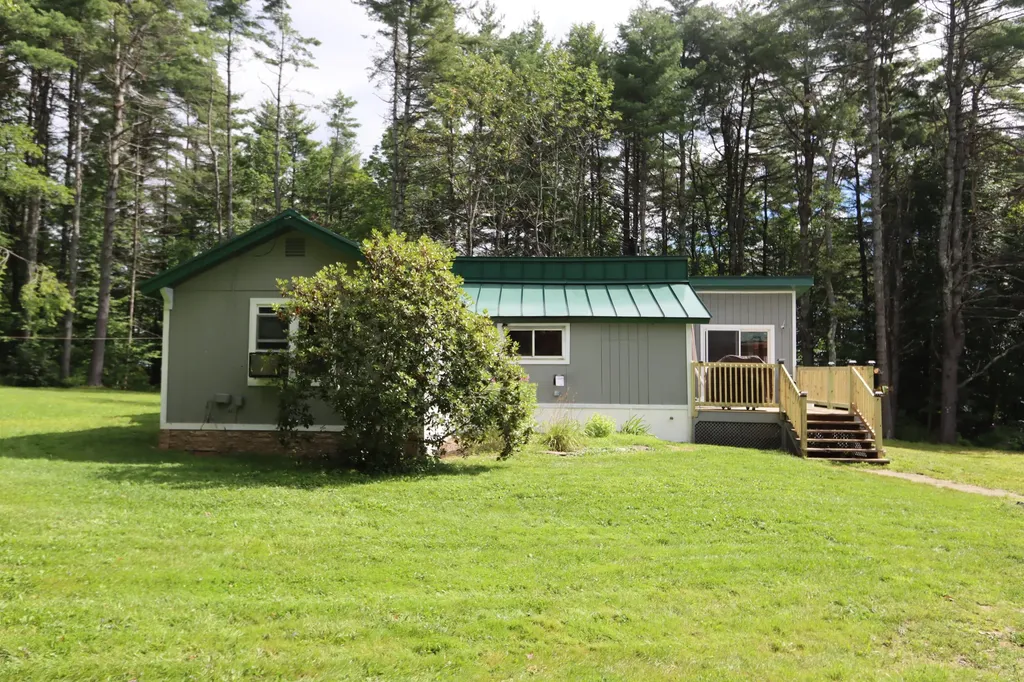 12 Hutchins Road Fairfield ME 04937