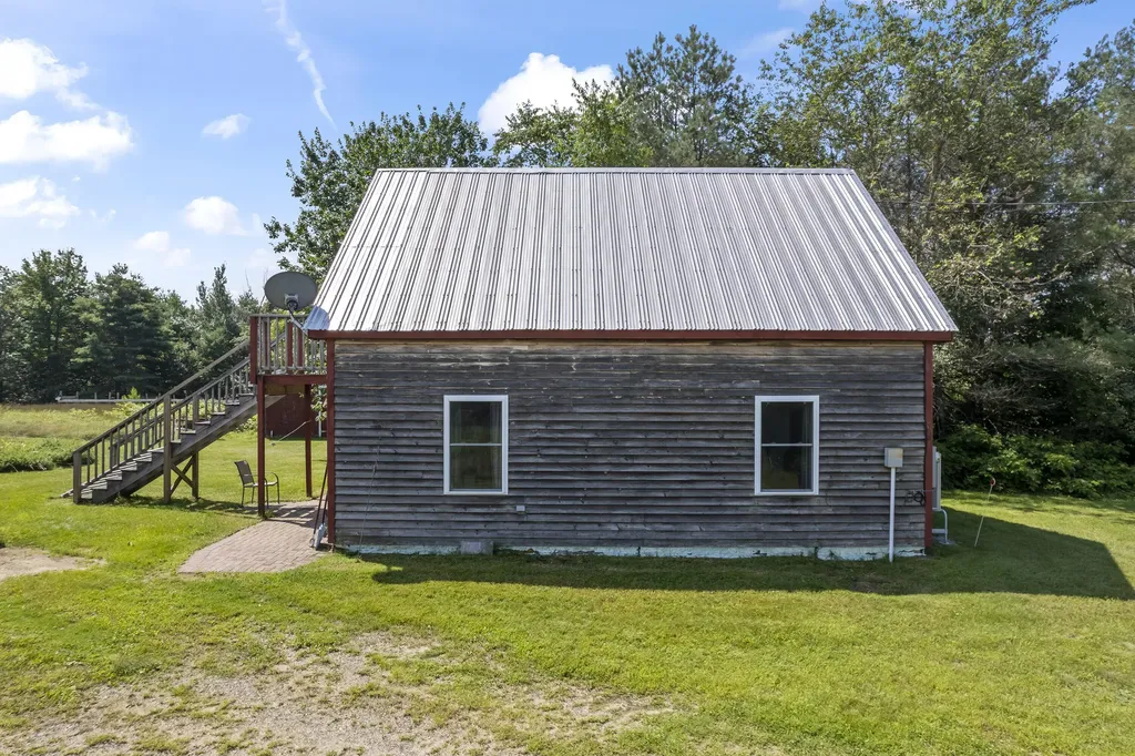 19 West Road Bowdoin ME 04287