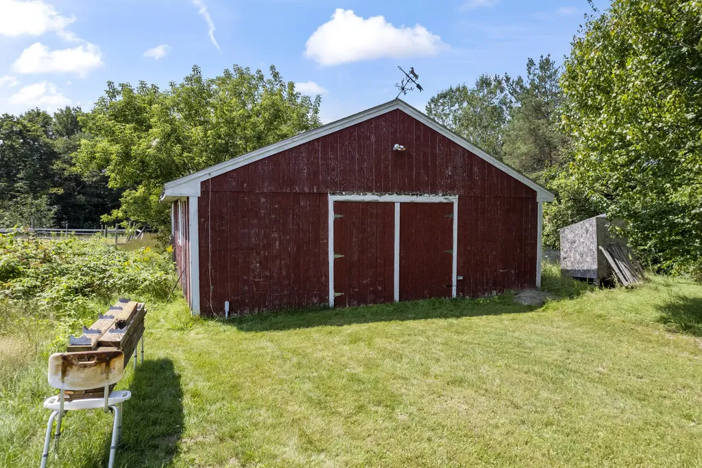 19 West Road Bowdoin ME 04287