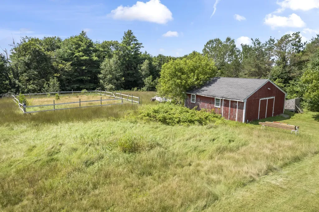 19 West Road Bowdoin ME 04287