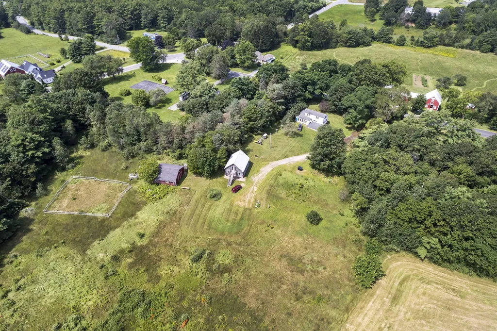 19 West Road Bowdoin ME 04287