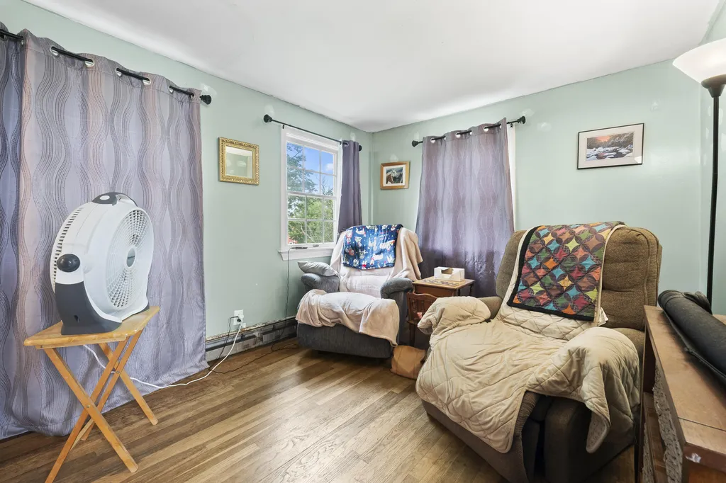 19 West Road Bowdoin ME 04287