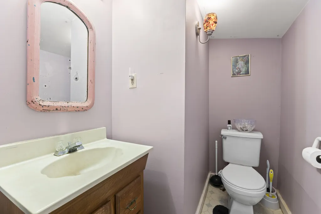 19 West Road Bowdoin ME 04287
