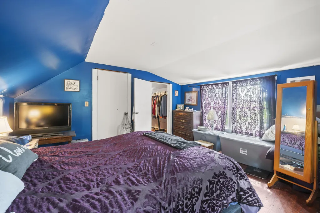 19 West Road Bowdoin ME 04287