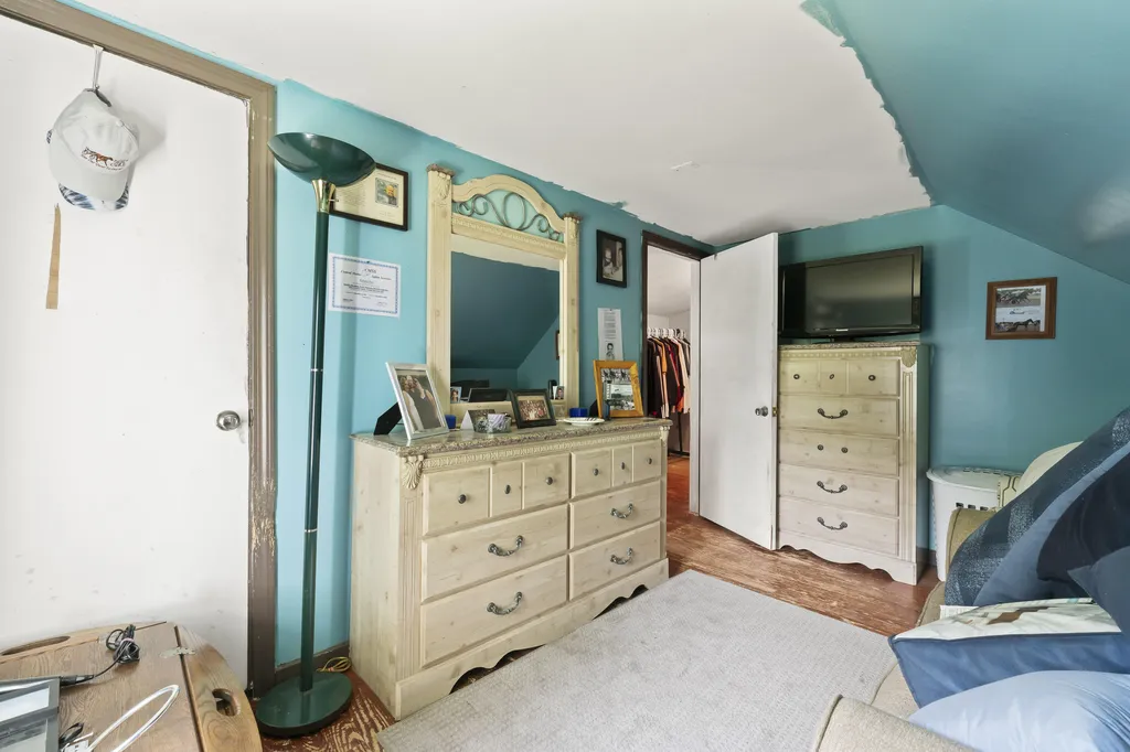 19 West Road Bowdoin ME 04287