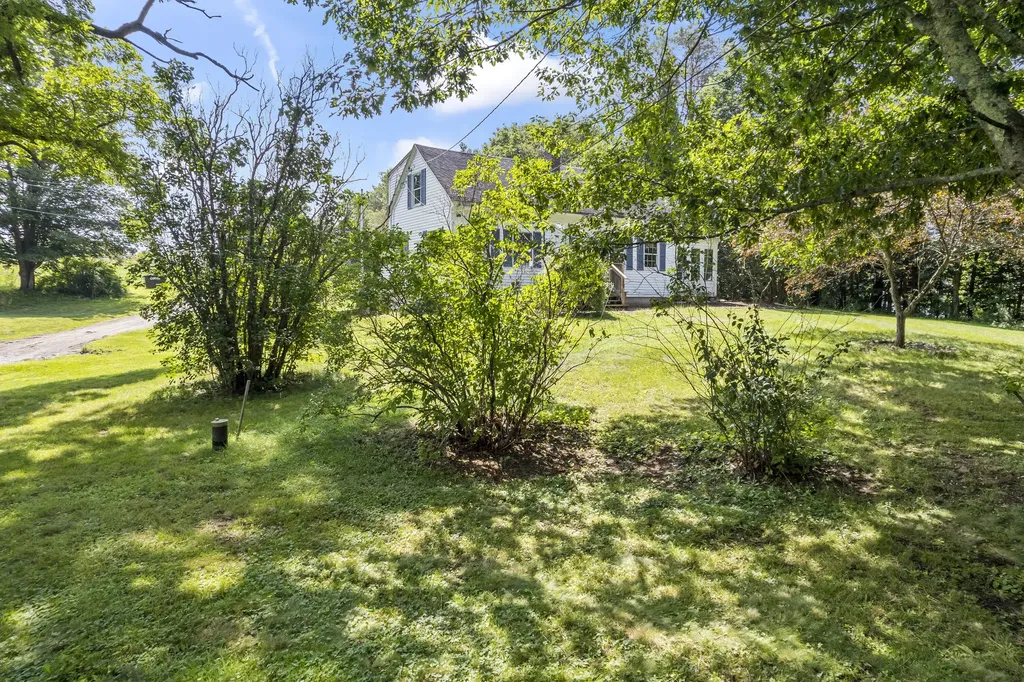 19 West Road Bowdoin ME 04287