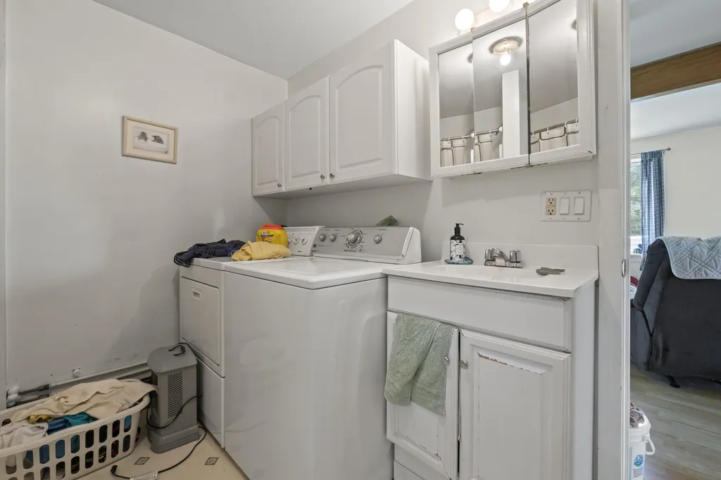 19 West Road Bowdoin ME 04287