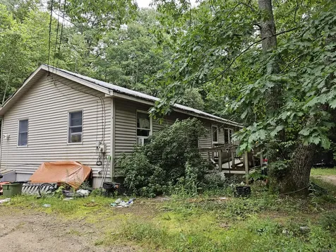 569 Chadbourne Road Standish ME 04084