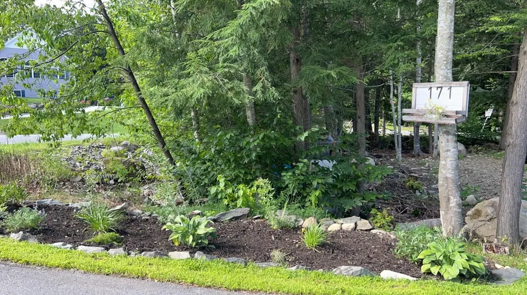 171 Cedar Breeze S Glenburn ME 04401