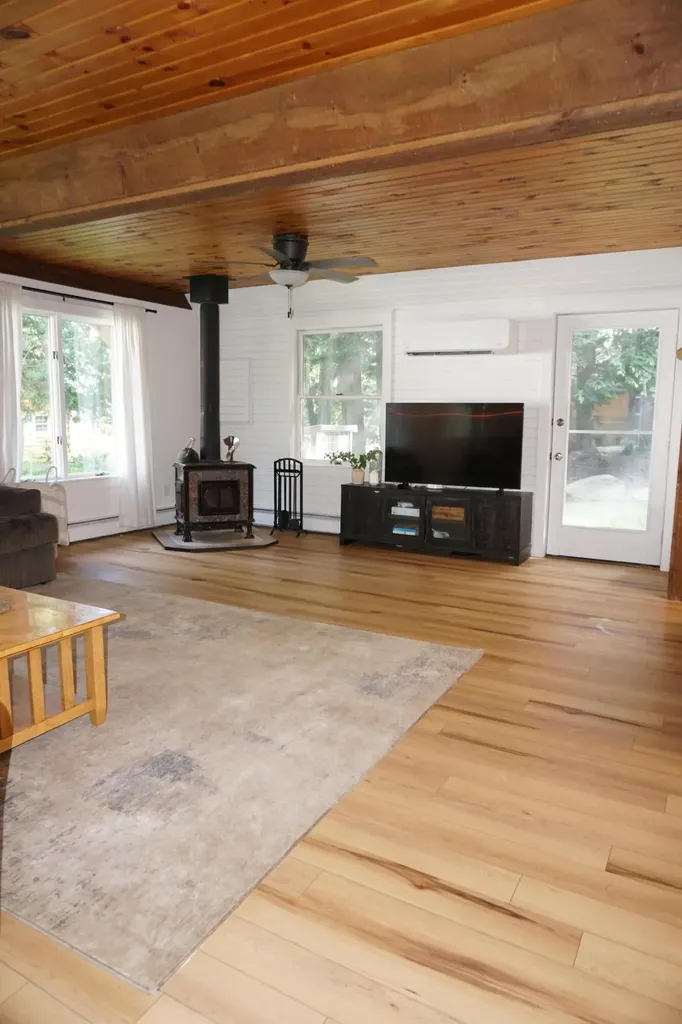 171 Cedar Breeze S Glenburn ME 04401