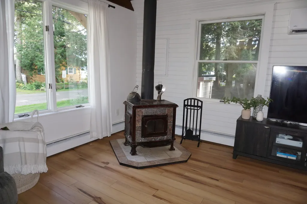 171 Cedar Breeze S Glenburn ME 04401