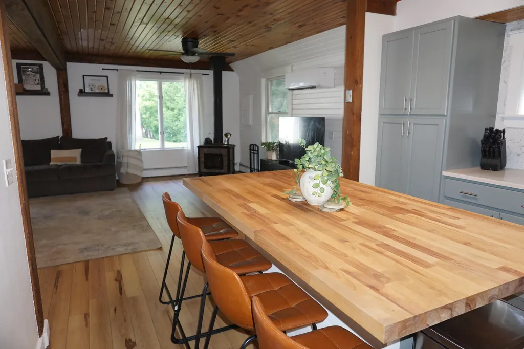 171 Cedar Breeze S Glenburn ME 04401