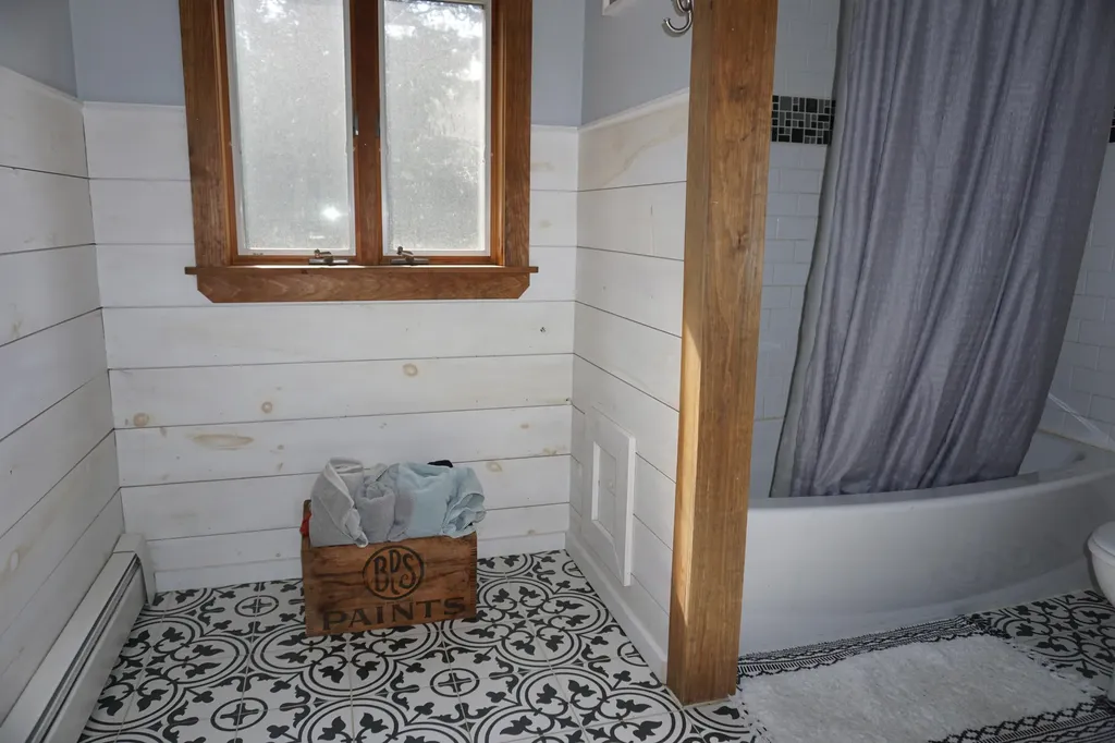 171 Cedar Breeze S Glenburn ME 04401