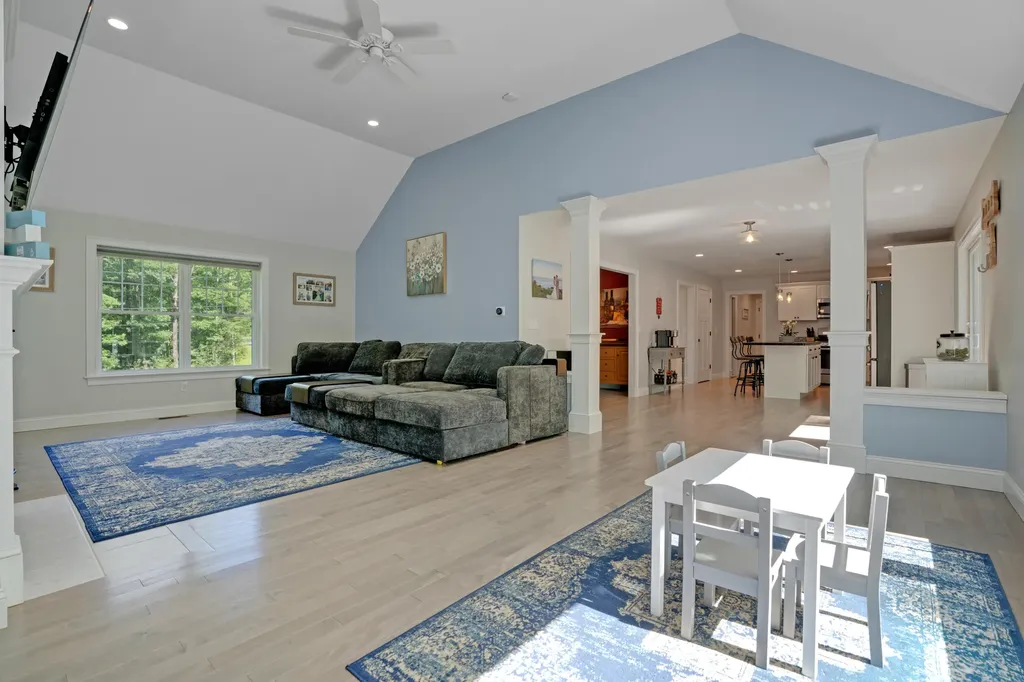 4 Oak Forest Road York ME 03909