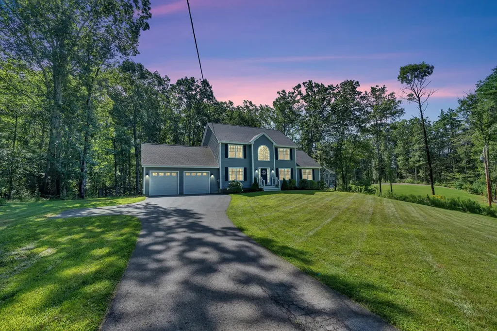 4 Oak Forest Road York ME 03909