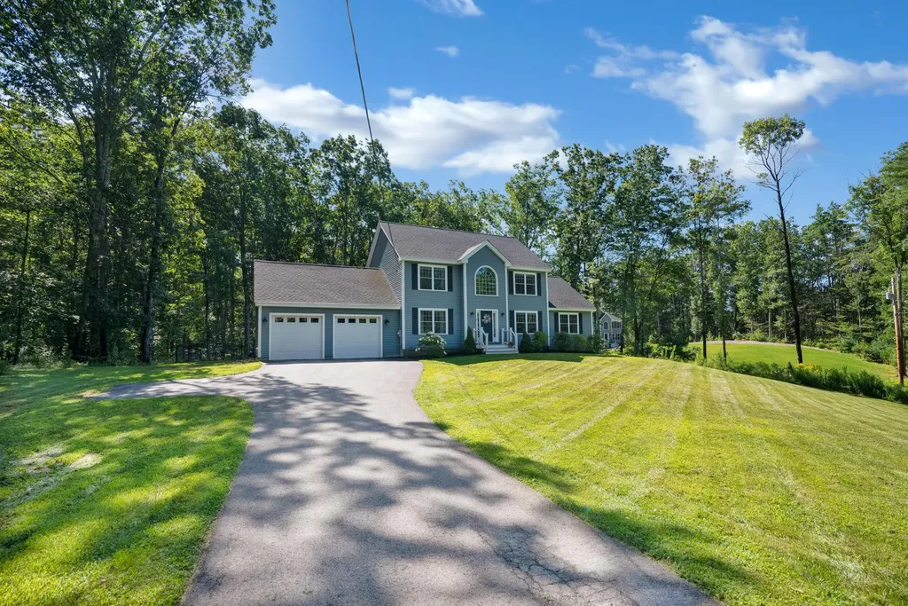 4 Oak Forest Road York ME 03909