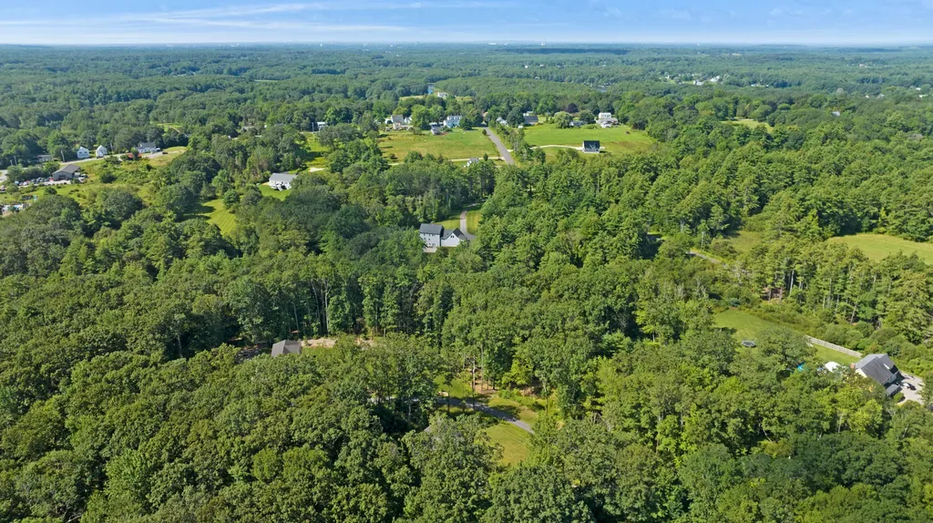 4 Oak Forest Road York ME 03909