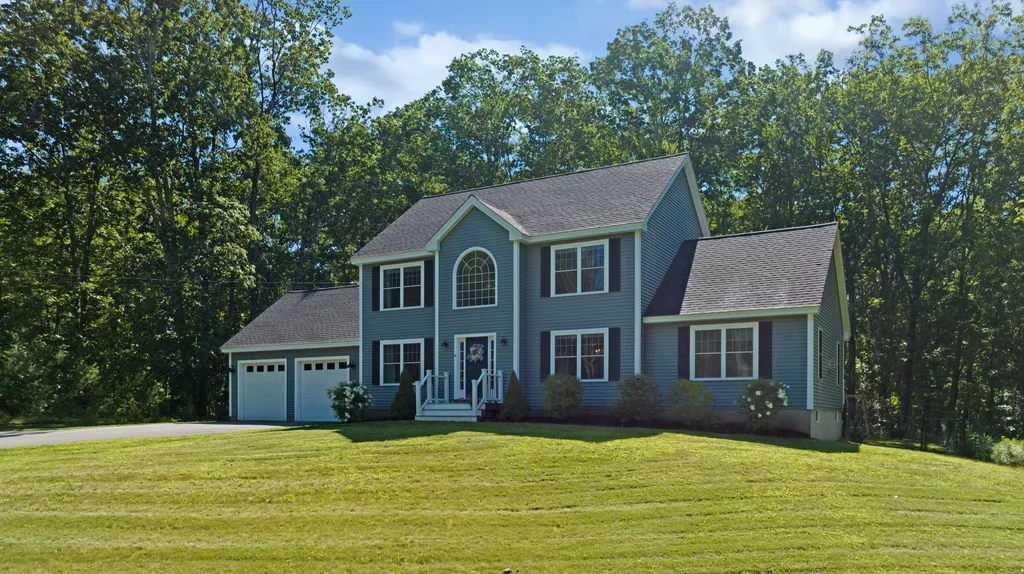 4 Oak Forest Road York ME 03909