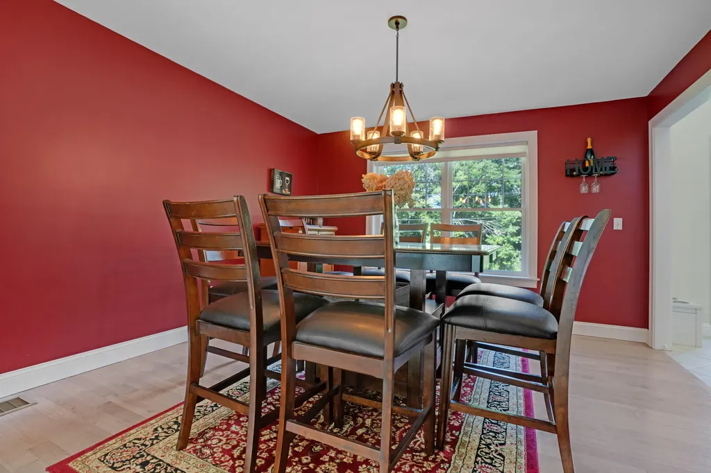 4 Oak Forest Road York ME 03909
