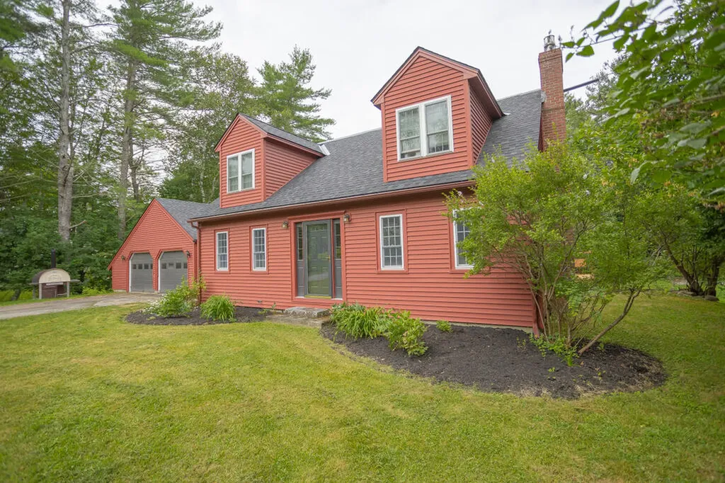 164 Stewart Avenue Farmington ME 04938