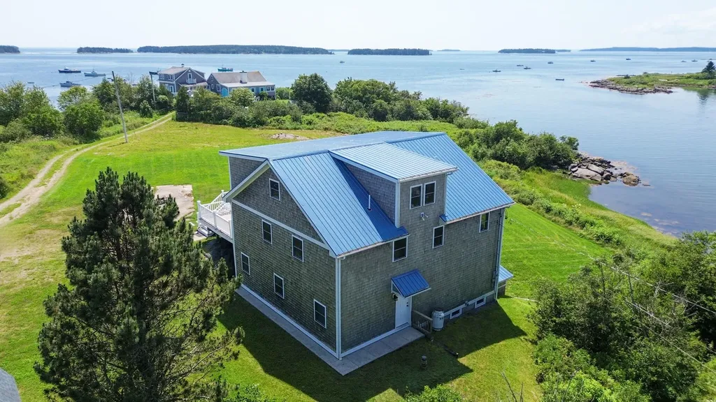 5 Stanhopes Lane Jonesport ME 04649