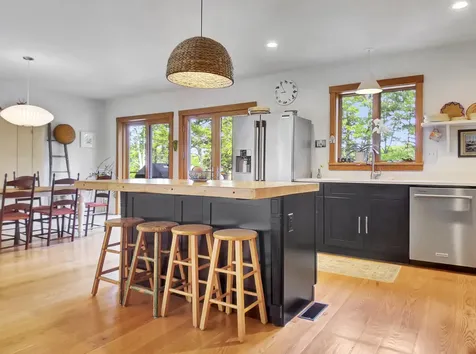 148 Scraggle Point Road Saint George ME 04859