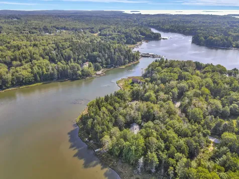 148 Scraggle Point Road Saint George ME 04859