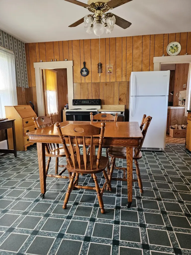 1066 Hinckley Road Clinton ME 04927