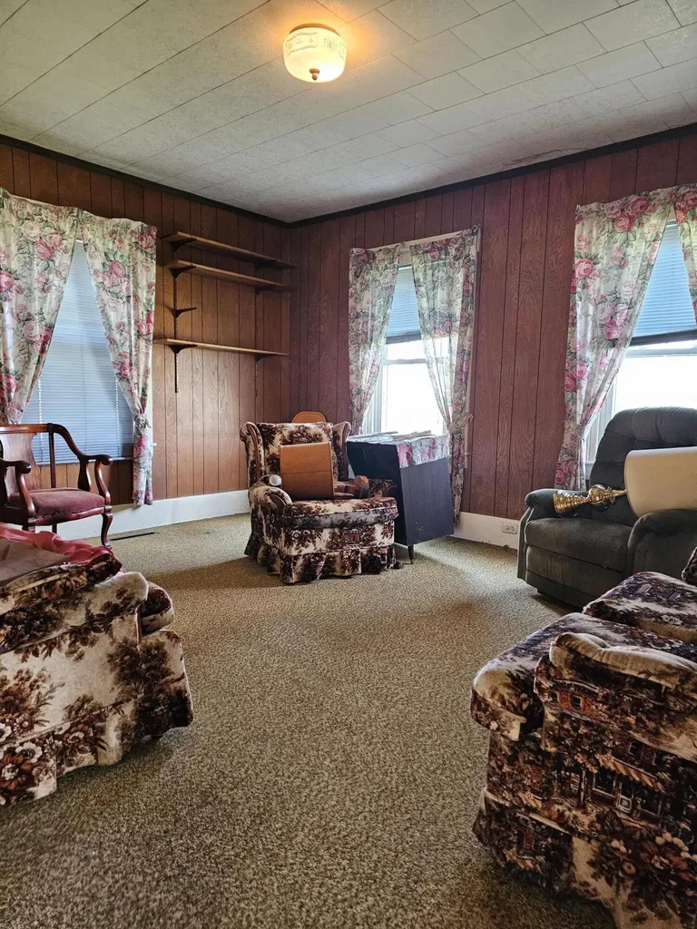 1066 Hinckley Road Clinton ME 04927