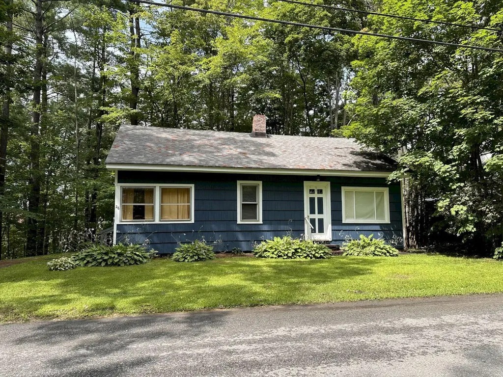 26 Mount Pleasant Avenue Skowhegan ME 04976