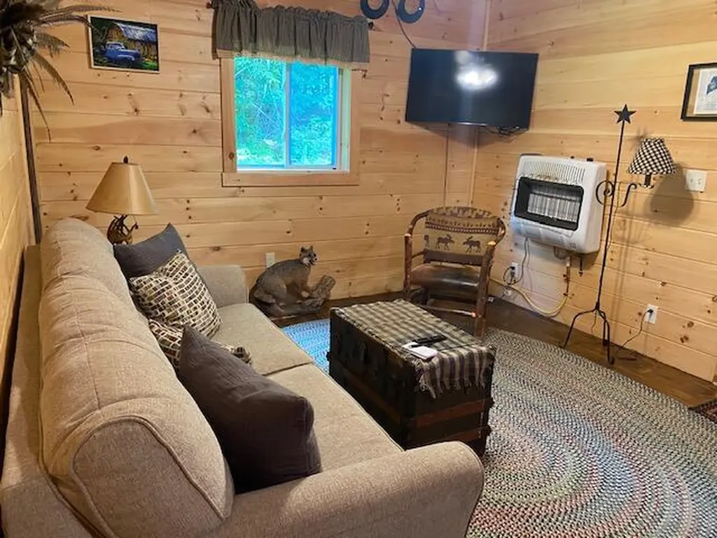 180 N Taylor Road Mount Vernon ME 04352