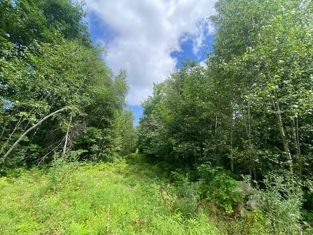 180 N Taylor Road Mount Vernon ME 04352