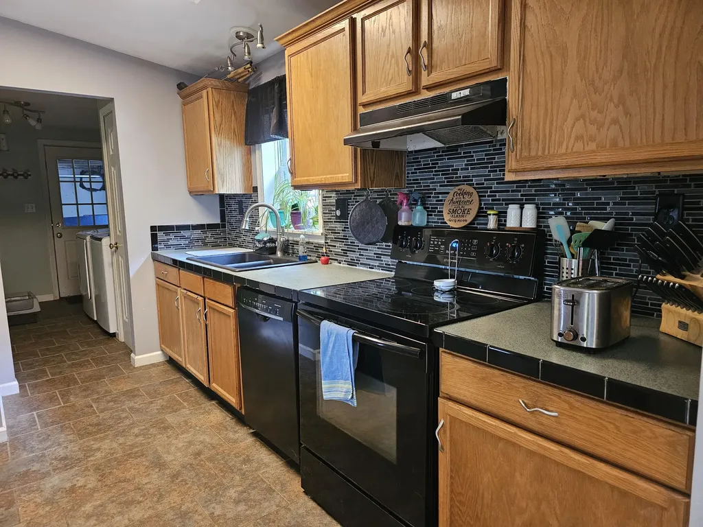18 Southridge Drive Standish ME 04084