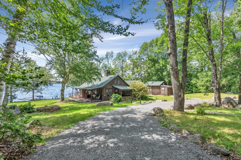 26 Wilson Way Ellsworth ME 04605