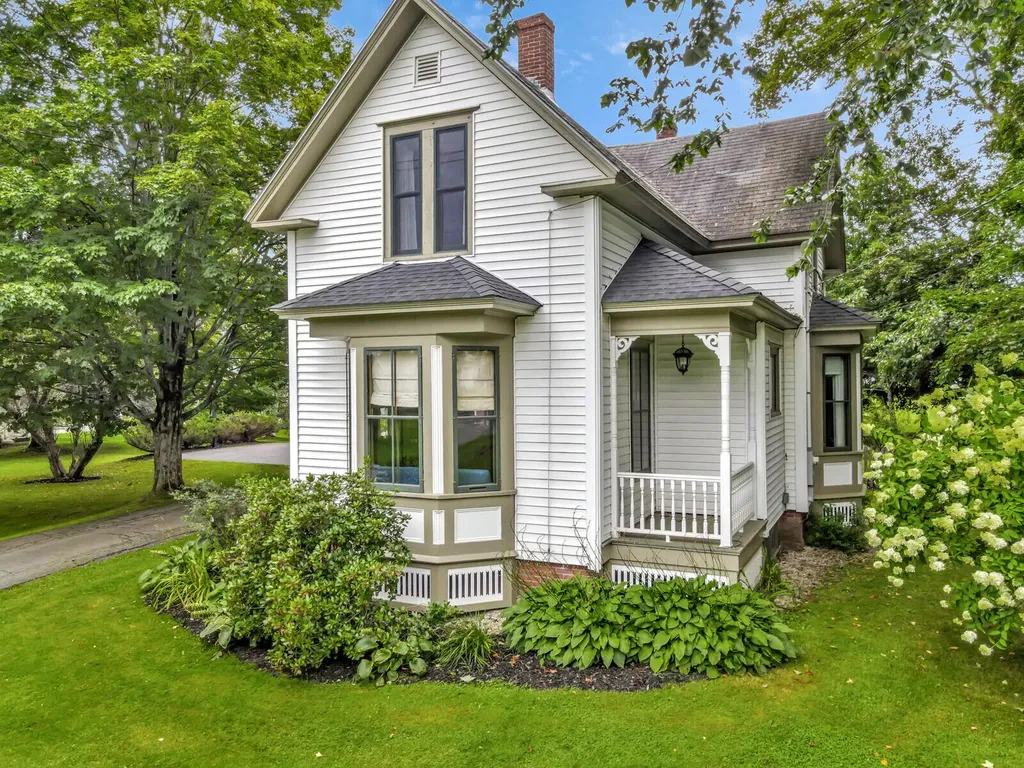 177 Peltoma Avenue Pittsfield ME 04967