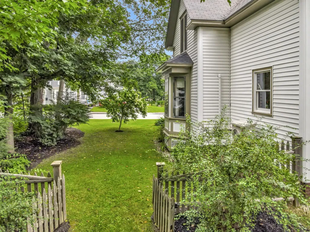177 Peltoma Avenue Pittsfield ME 04967