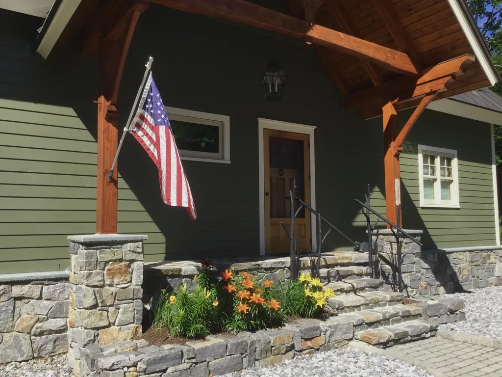 19 Lunts Point Lane Oxford ME 04270