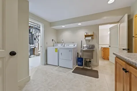 19 Lunts Point Lane Oxford ME 04270