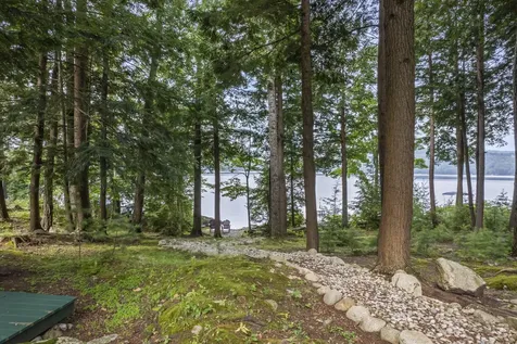 19 Lunts Point Lane Oxford ME 04270