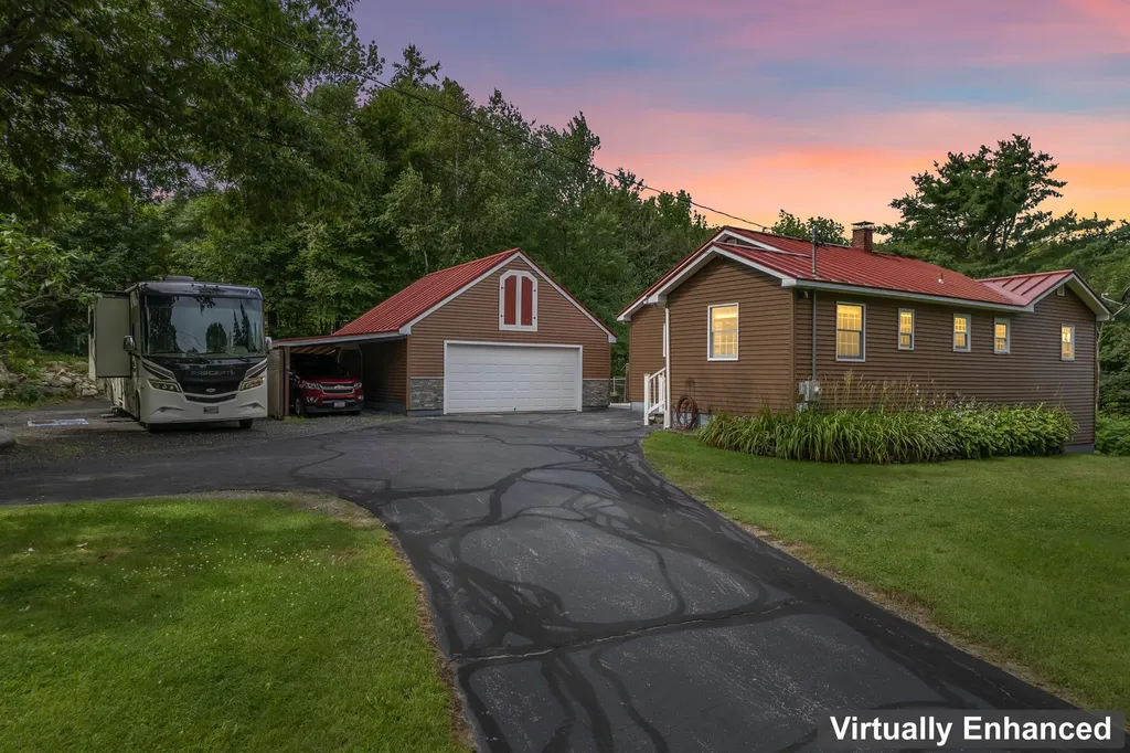 85 N Saunders Road Greene ME 04236