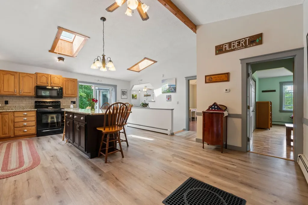 85 N Saunders Road Greene ME 04236