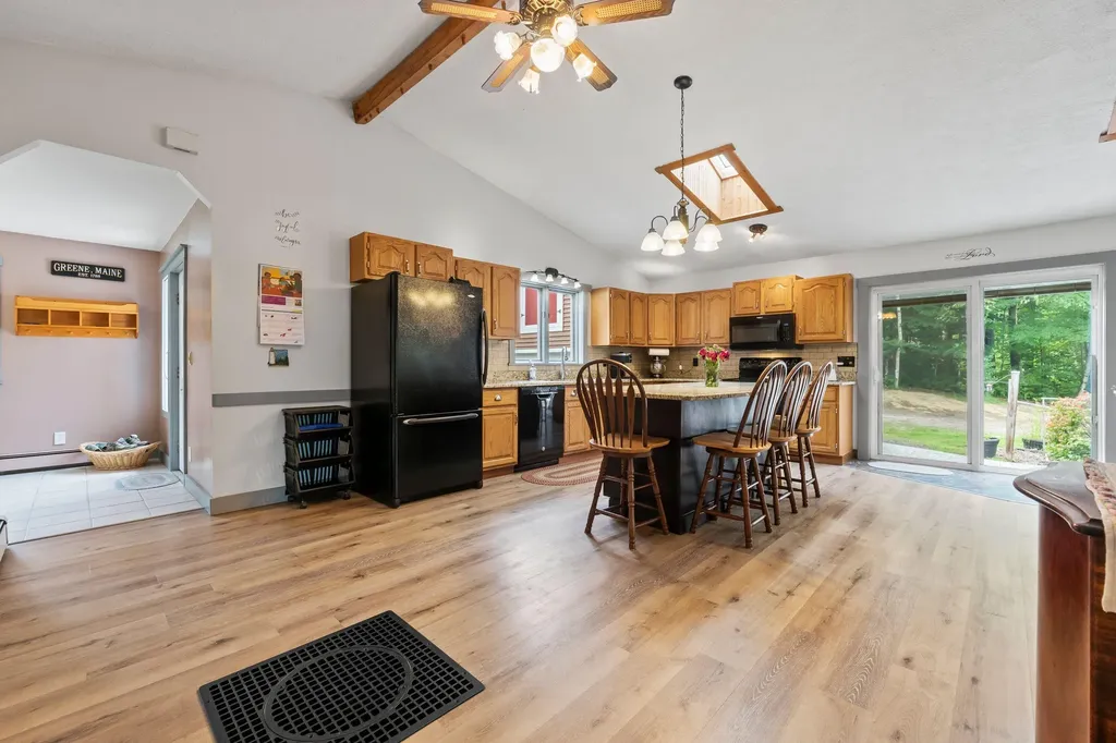85 N Saunders Road Greene ME 04236
