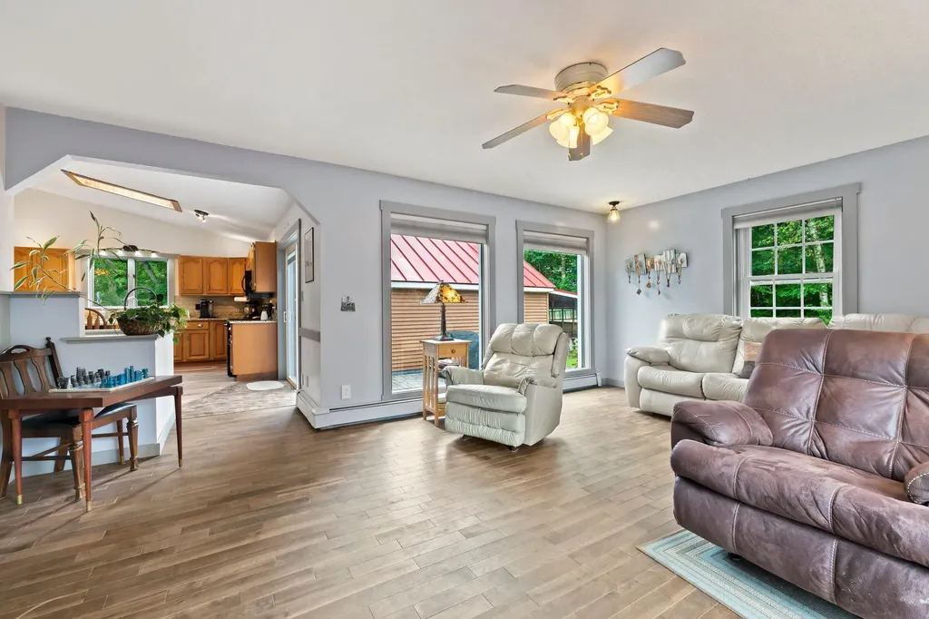 85 N Saunders Road Greene ME 04236