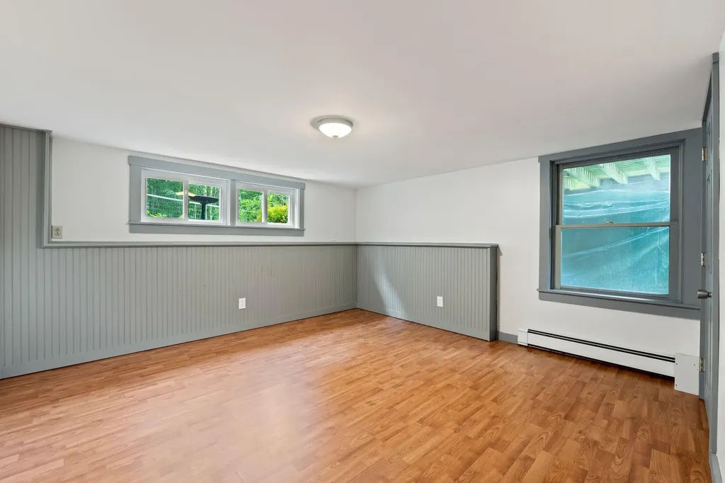 85 N Saunders Road Greene ME 04236